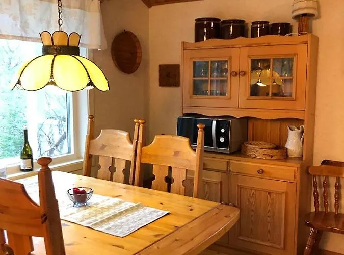 Bjoersjoedal Lake House'S